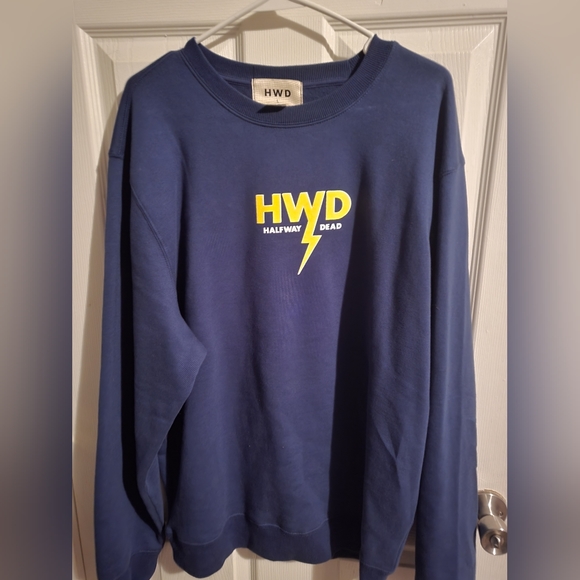 Sweater - Picture 1 of 2